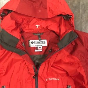 Columbia Omni Tech Water Resistant Hooded Jacket